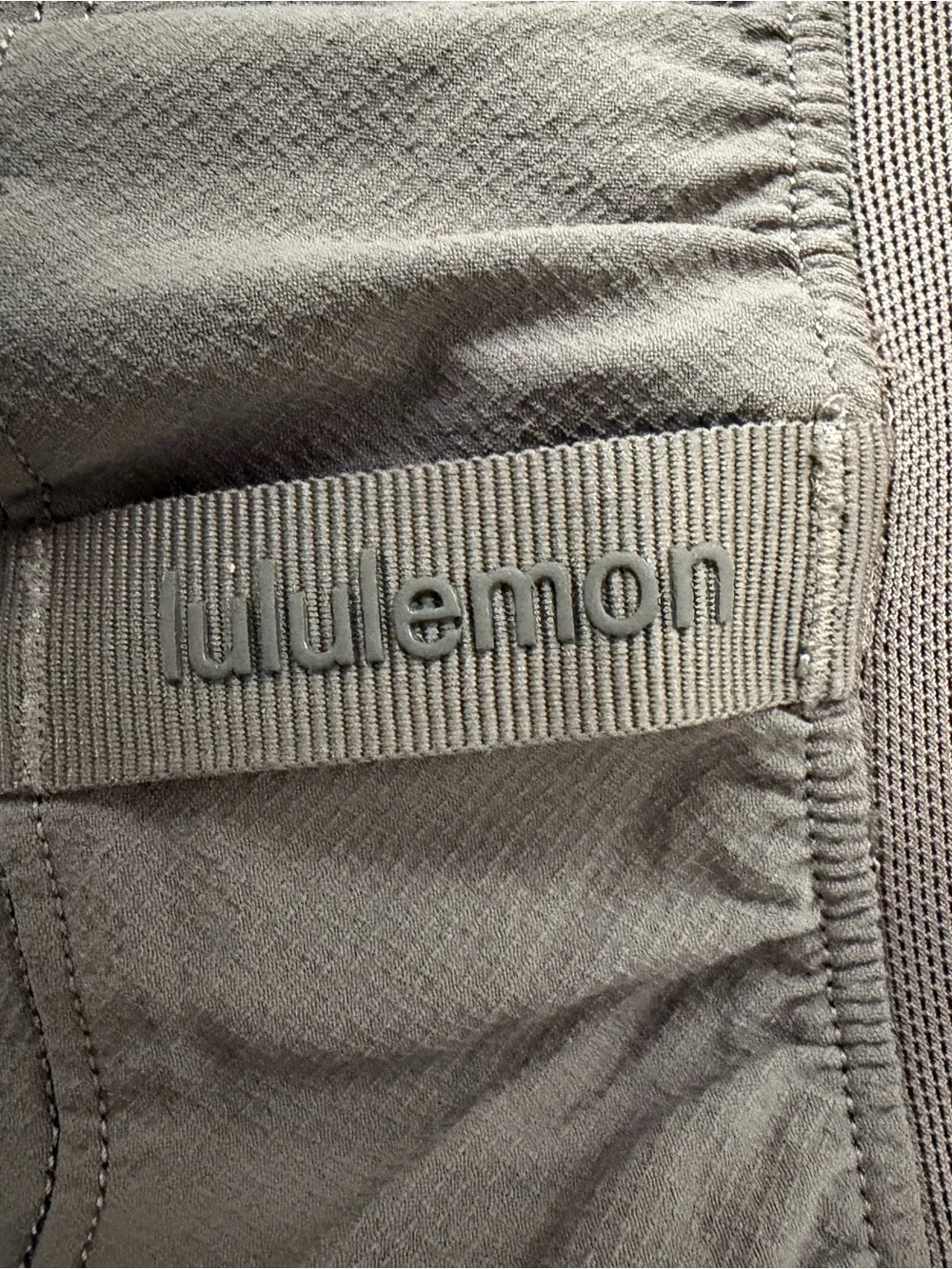 lululemon athletica women Taupe Lightweight Joggers Waist 25 Inseam 28